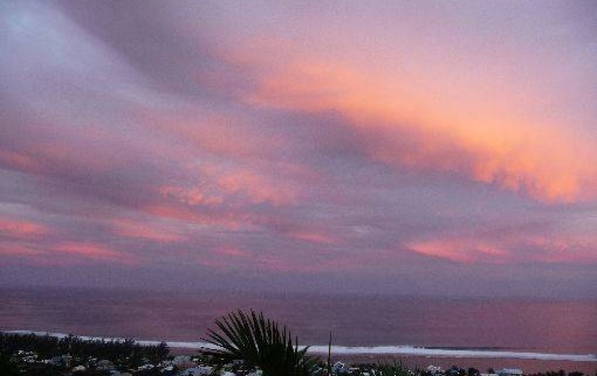 Location de vacances - Chalet à Saint-Leu - coucher de soleil vue de la veranda