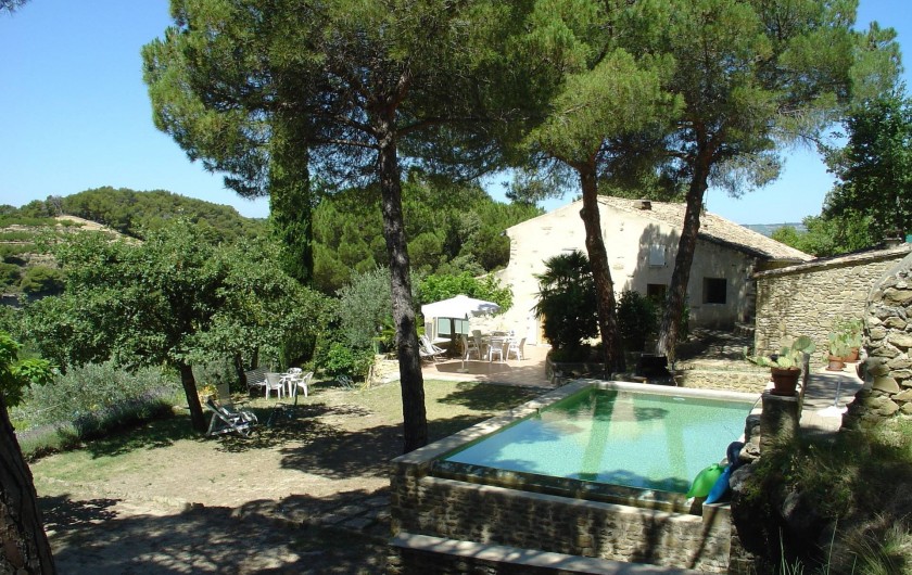 Location de vacances - Mas à Piégon - Piscine à débordement