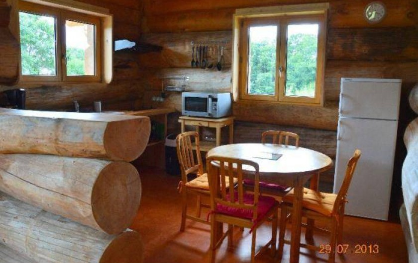 Location de vacances - Chambre d'hôtes à Saint-Anthème - Chalet en rondins de bois