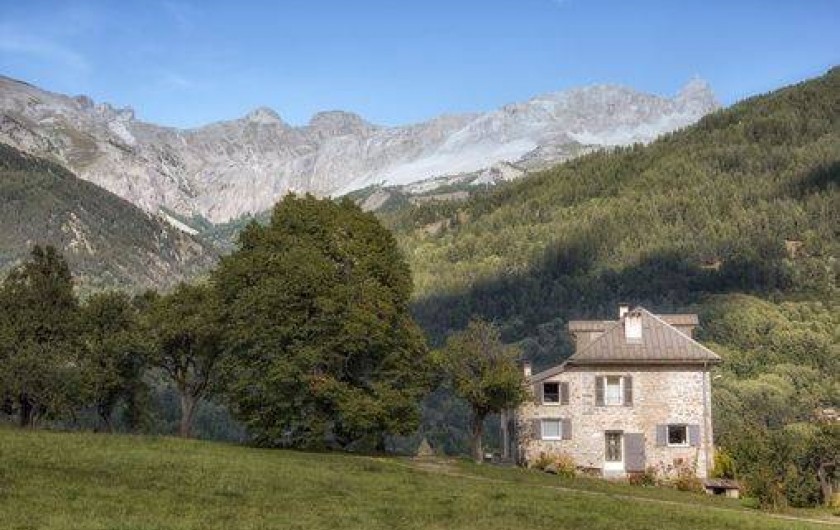Location de vacances - Gîte à Colmars - La ferme des Transhumances en automne