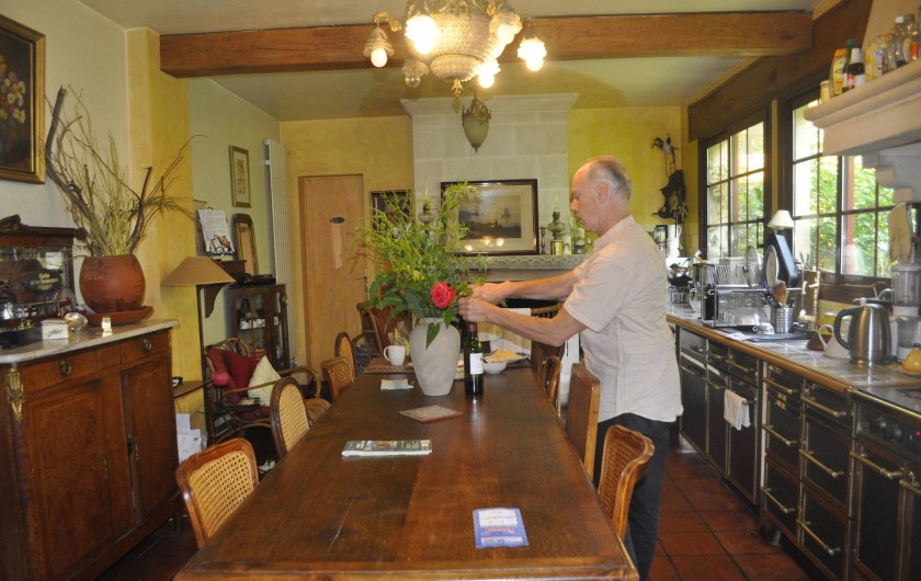 Location de vacances - Chambre d'hôtes à Joinville-le-Pont - Décoration de la grande cuisine