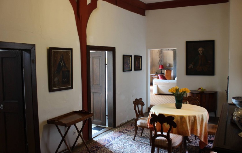 Location de vacances - Appartement à Unsleben - l'entree de l'appartment. La porte ouverte à la gauche mène à la cuisine.