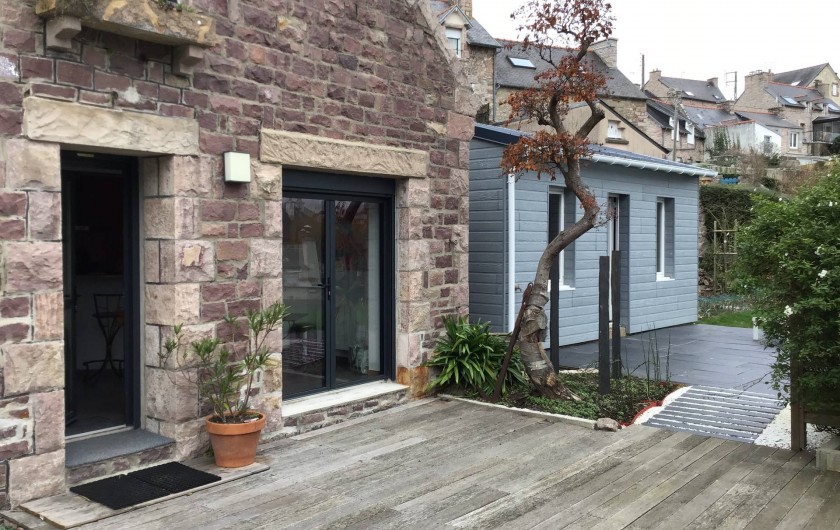 Location de vacances - Maison - Villa à Erquy - Vue maison et cabanon