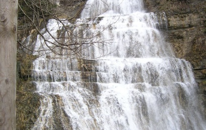 Location de vacances - Appartement à Songeson - cascade du hérisson à environ 7km de la location