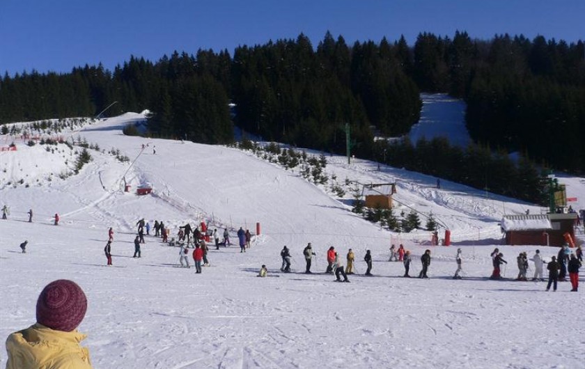 Location de vacances - Appartement à Songeson - piste de ski à Morbier environ 34,4km de la location<