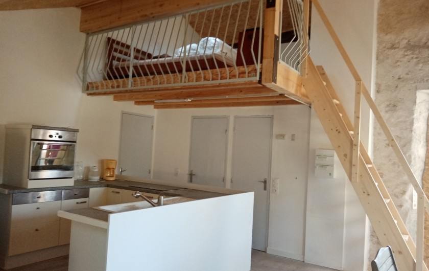 Location de vacances - Appartement à Songeson - cuisine équipée avec mezzanine