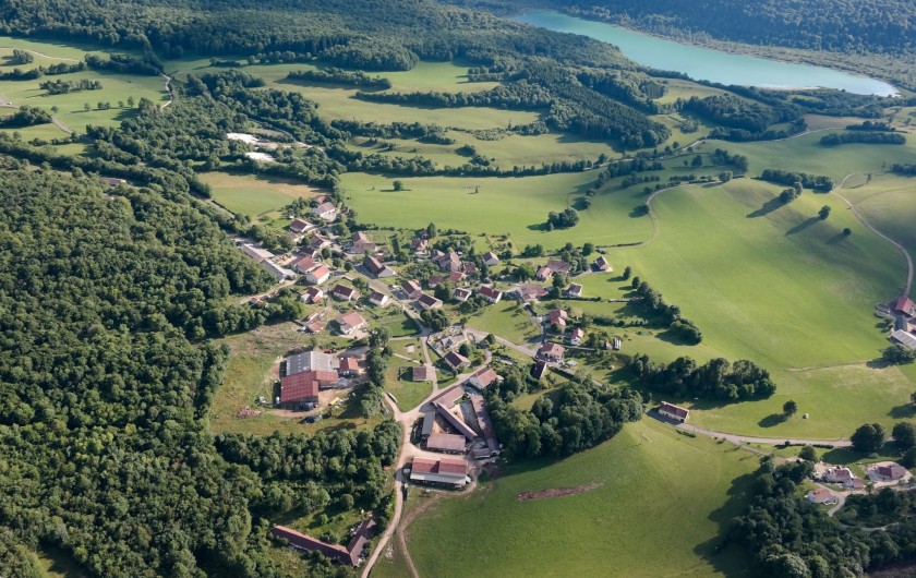 Location de vacances - Appartement à Songeson - village de Songeson