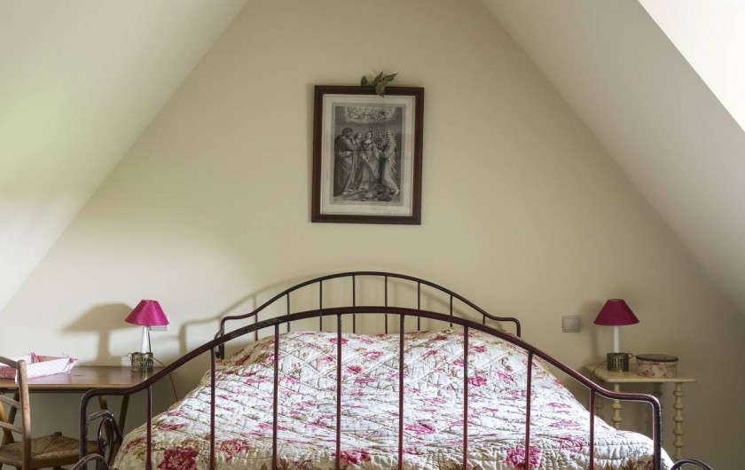 Location de vacances - Maison - Villa à Saint-Maden - 2ème étage : chambre Cécile, avec cabinet de toilette, lit 140