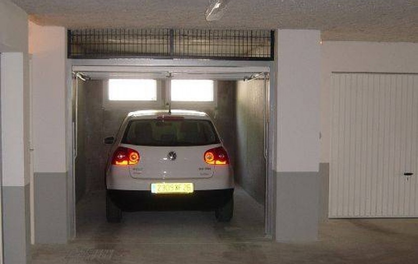 Location de vacances - Appartement à Nyons - Garage fermé