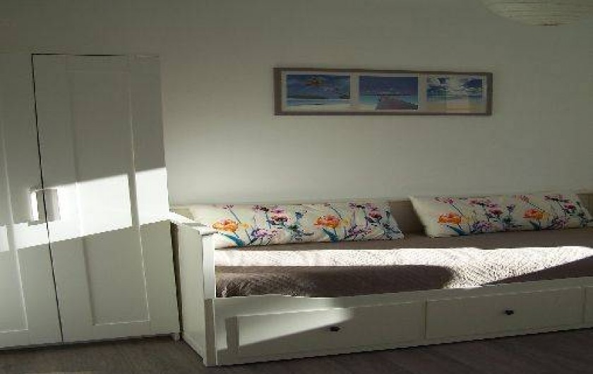 Location de vacances - Appartement à Cannes - Chambre 2 : 1 lit 80x200 convertible 160x200