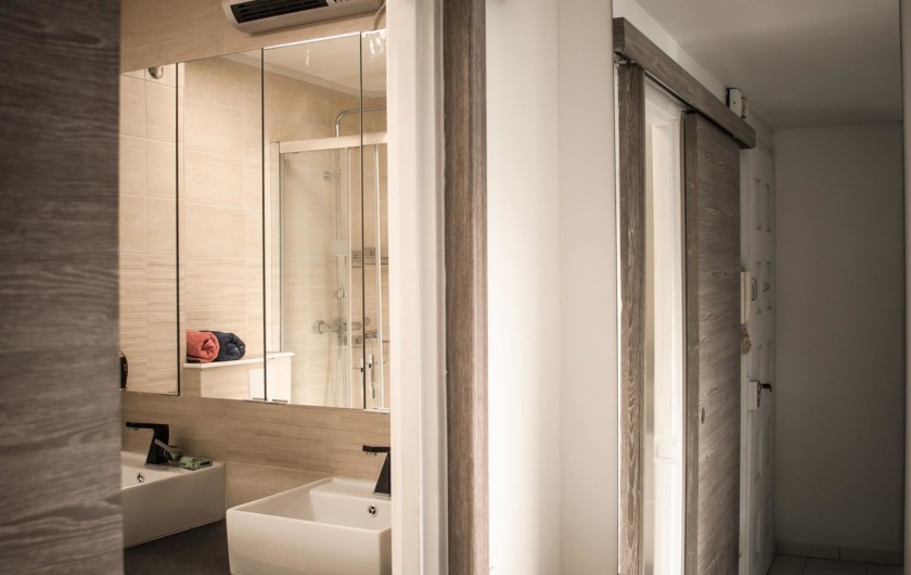 Location de vacances - Appartement à Annecy - salle de bains
