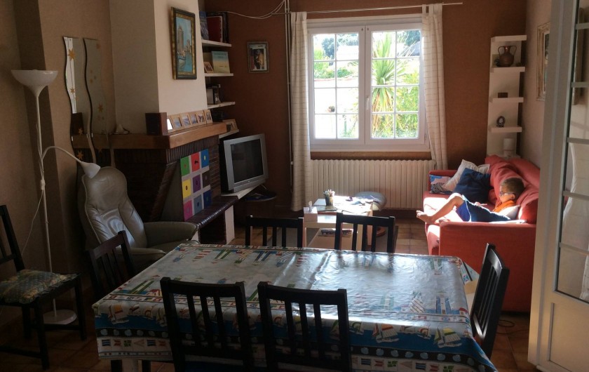 Location de vacances - Maison - Villa à Saint-Pierre-d'Oléron - Grande maison: Salle à manger / Salon