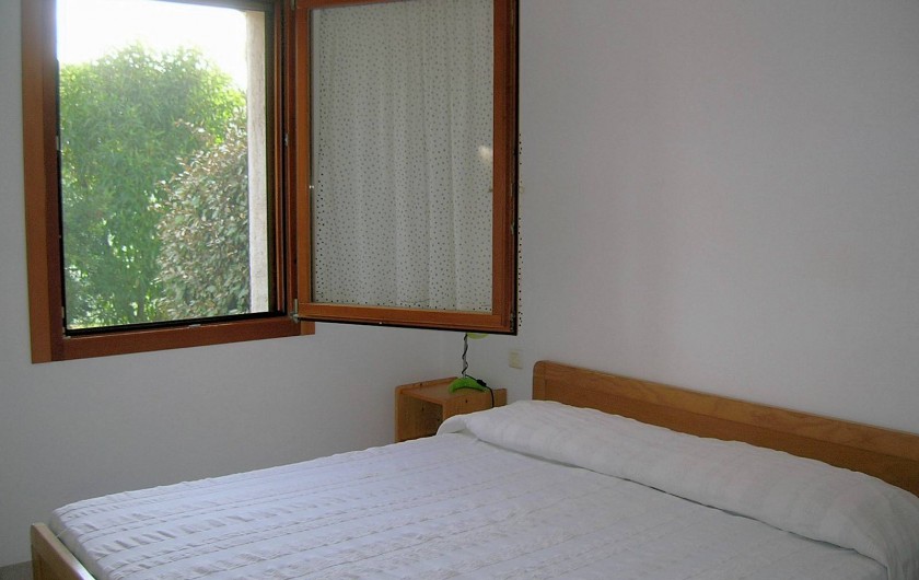 Location de vacances - Appartement à Lumio - Chambre avec lit extra-large