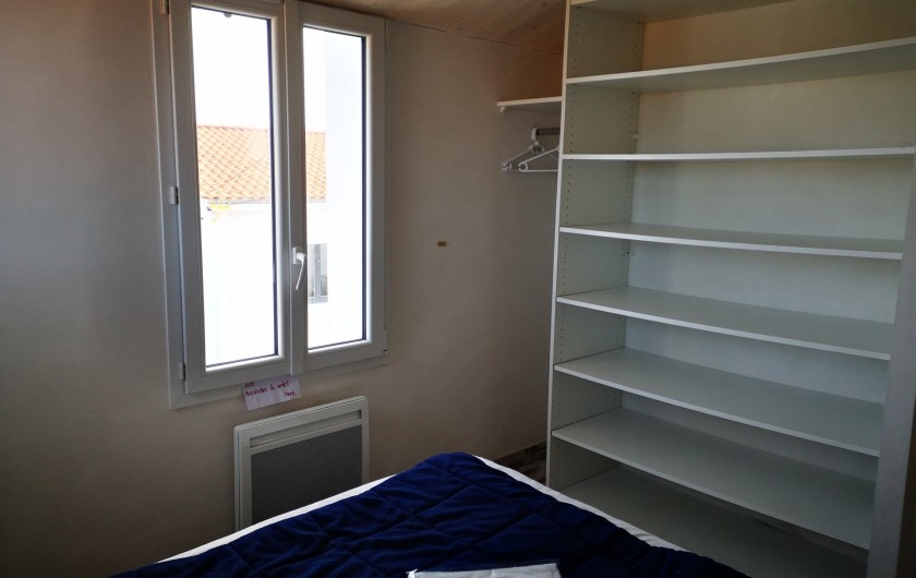 Location de vacances - Maison - Villa à Noirmoutier-en-l'Île - Chambre N°1 vue sur l'impasse