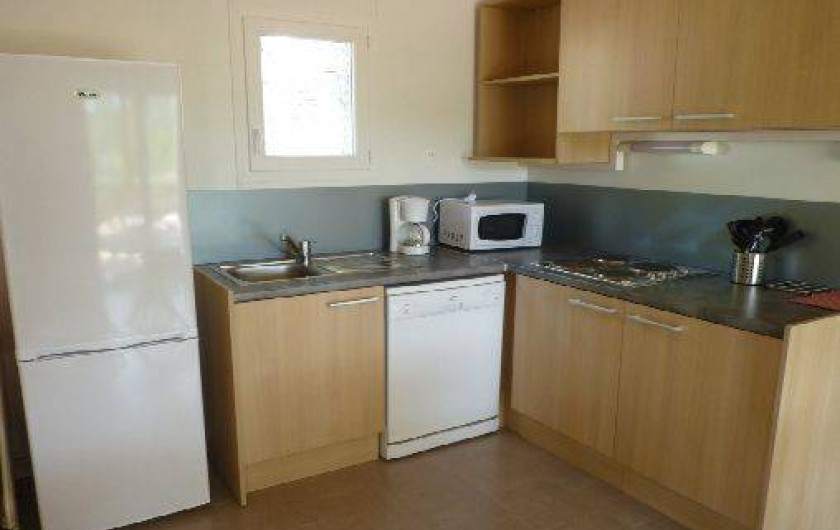 Location de vacances - Chalet à Saint-Alban-Auriolles - Location de vacances, Cuisine, chalet Sud Ardèche Rev'o Thijol