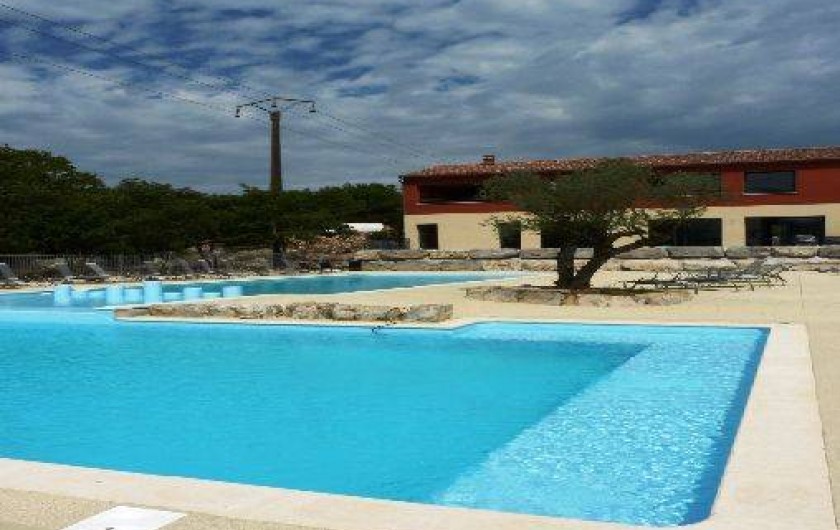 Location de vacances - Chalet à Saint-Alban-Auriolles -  Piscine, chalet Sud Ardèche Rev'o Thijol