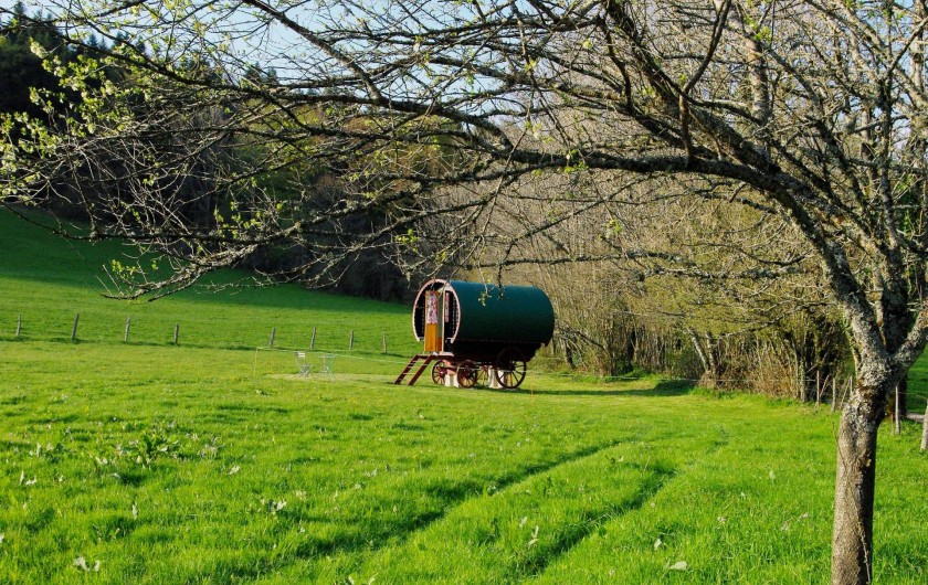 Location de vacances - Gîte à Les Nans - La roulotte "le Drô'lit" (2 personnes) peut être louée en complément.