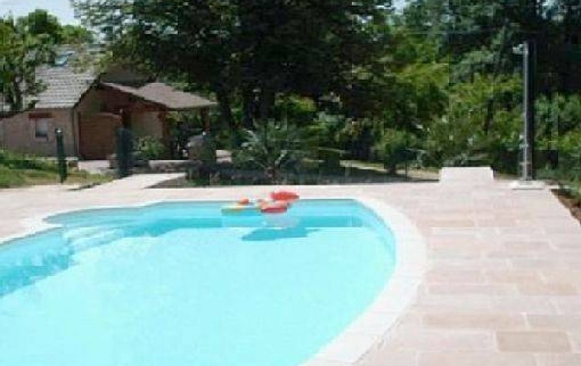 Location de vacances - Gîte à Auriac-du-Périgord - Piscine