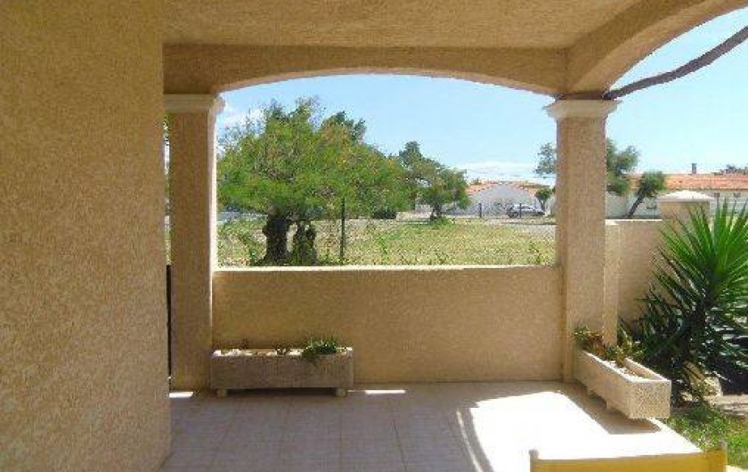Location de vacances - Villa à Frontignan - Vue depuis la terrasse sur le centre aéré