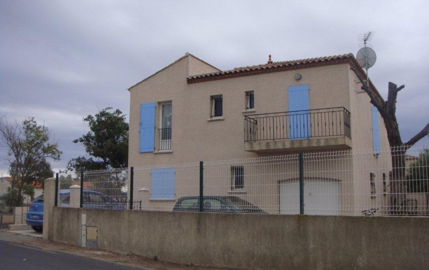 Location de vacances - Villa à Frontignan - Vue maison depuis la rue