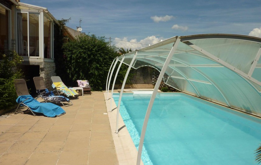 Location de vacances - Villa à La Ciotat - Piscine et sa plage