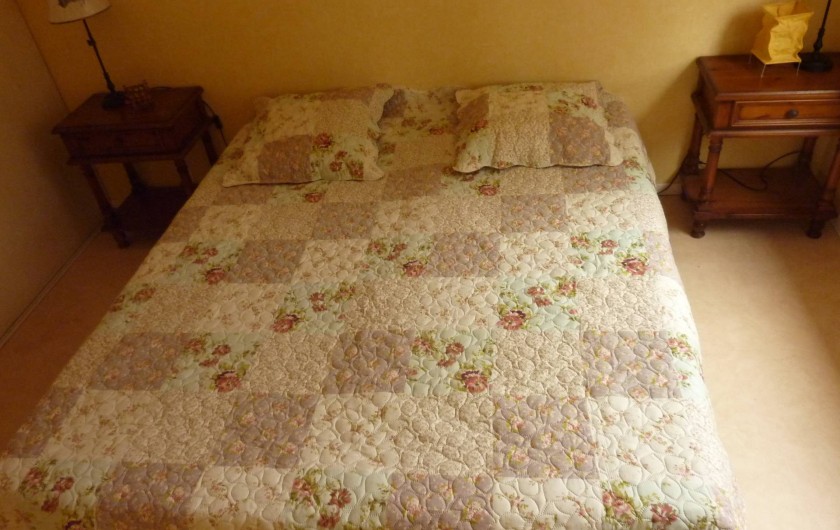 Location de vacances - Villa à La Ciotat - Chambre  côté jardin