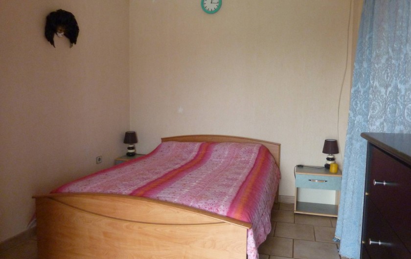 Location de vacances - Villa à La Ciotat - Chambre côté piscine,       vue mer