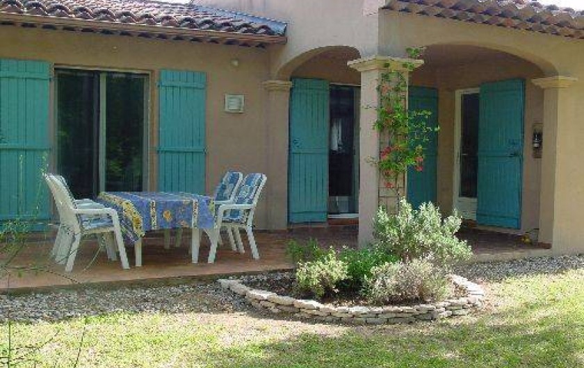 Location de vacances - Villa à Pierrevert - coté jardin