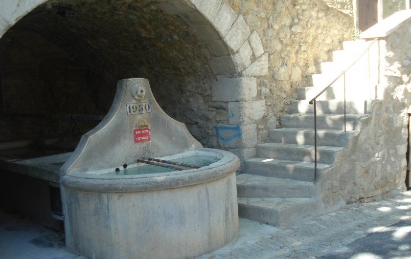 Location de vacances - Villa à Pierrevert - le lavoir de Pierrevert