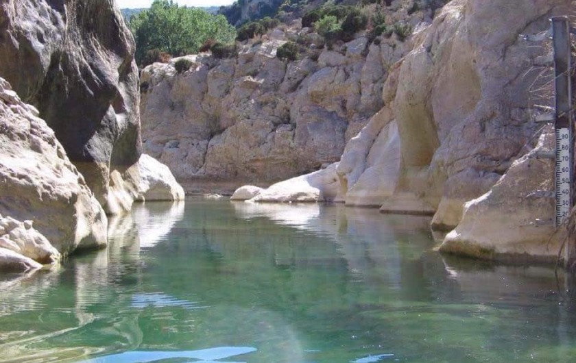Location de vacances - Villa à Portel-des-Corbières - coin de rivière ou l'on se baigne