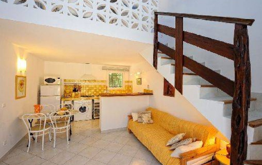 Location de vacances - Villa à Bonifacio - mini villa cuisine et salon