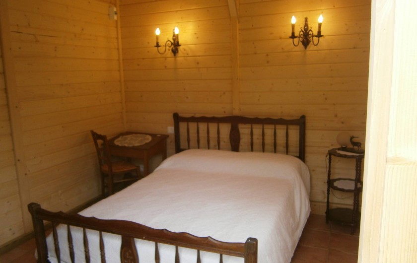 Location de vacances - Gîte à Mareuil-sur-Lay-Dissais - chambre 2 - lit de 140x190
