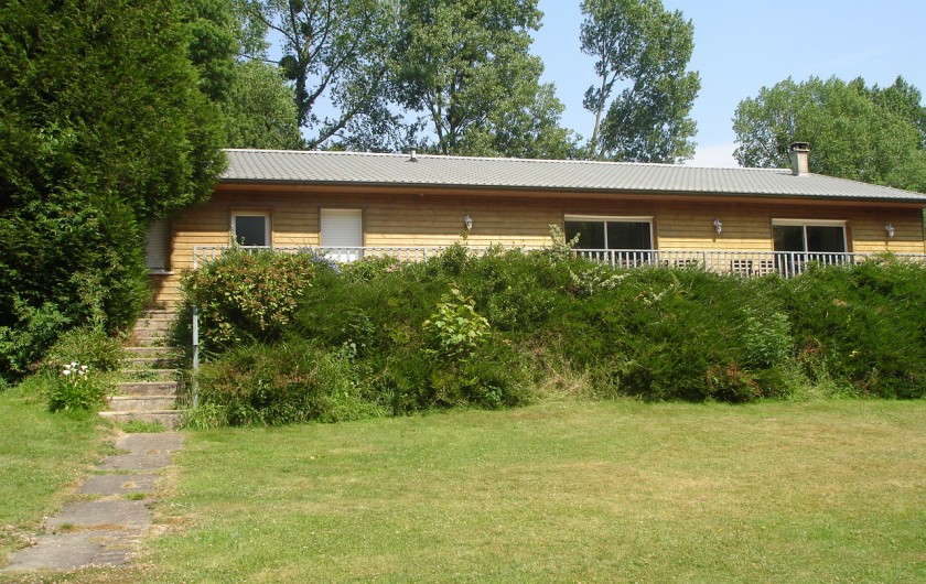 Location de vacances - Chalet à Bezinghem - façade