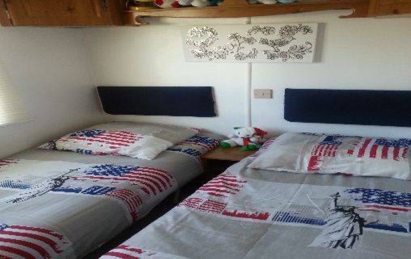 Location de vacances - Camping à Nice - 2em chambre est devenue un grand lit 3 enfants peu          vent dormir a l aise