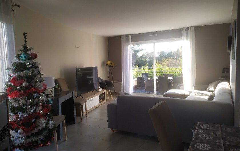 Location de vacances - Villa à Clohars-Carnoët - SALON AVEC TERRASSE