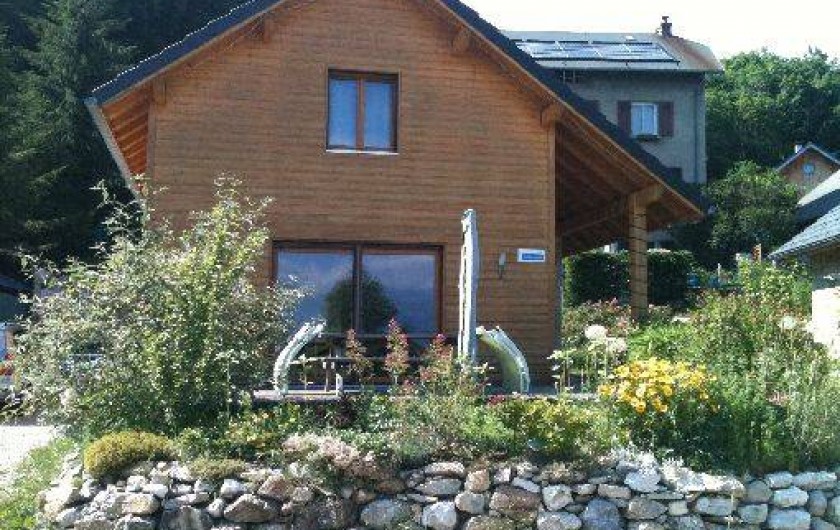 Location de vacances - Chalet à Saint-Hilaire - Chalet Glycine 6/8 p 4 étoiles, 3 clés Clevacances Label Clef Verte