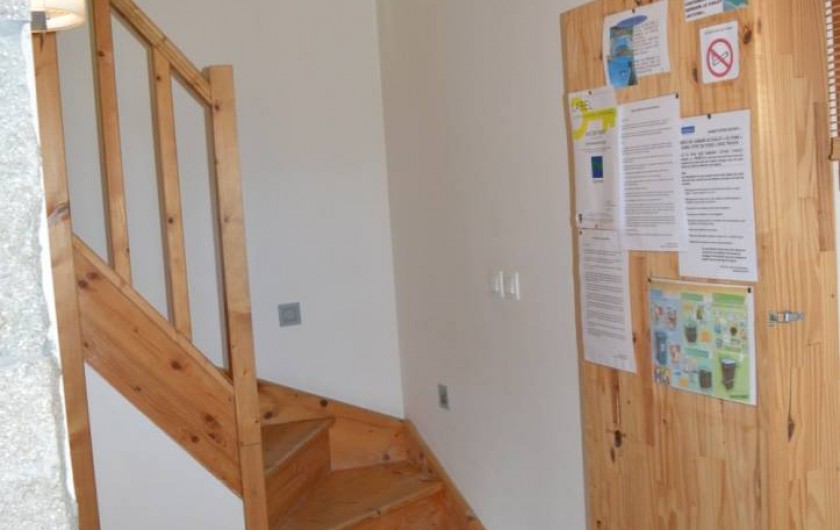 Location de vacances - Chalet à Saint-Hilaire - Montée d'escaliers