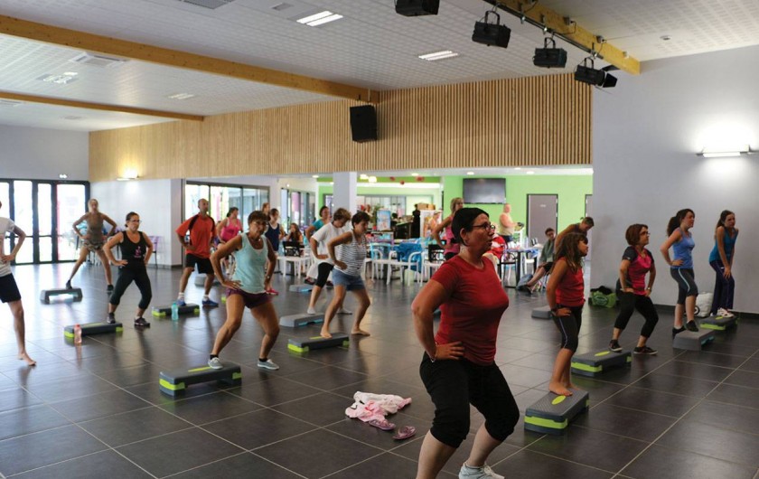 Location de vacances - Camping à Brem-sur-Mer - Animations pour petits et grands : cours de sport