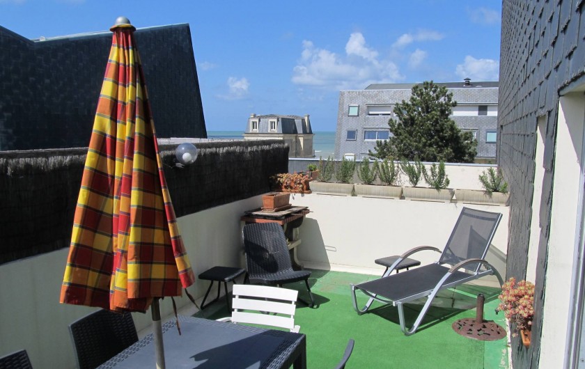 Location de vacances - Appartement à Bernières-sur-Mer - Terrasse 20m2