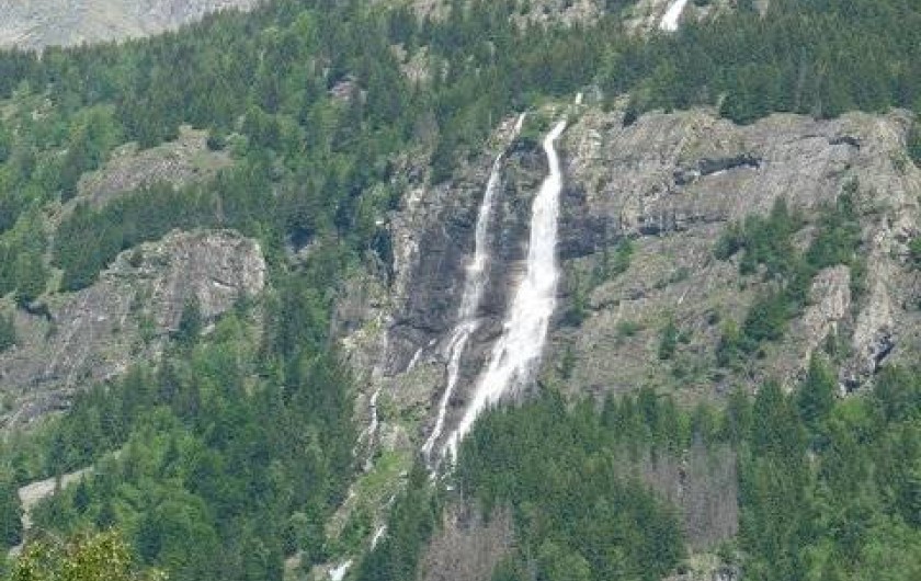 Location de vacances - Appartement à Vaujany - CASCADE DE LA FARE