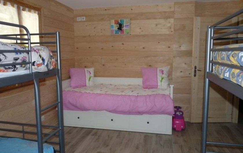 Location de vacances - Appartement à Vaujany - UNE GRANDE CHAMBRE AVEC 6 COUCHAGES