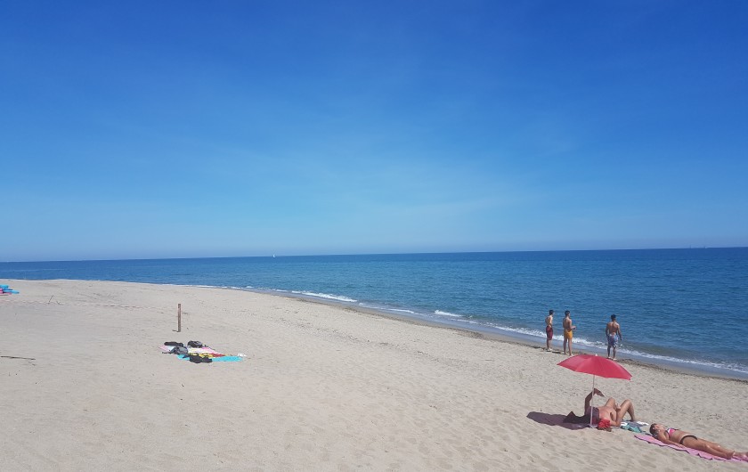Location de vacances - Studio à Canet-en-Roussillon - la plage