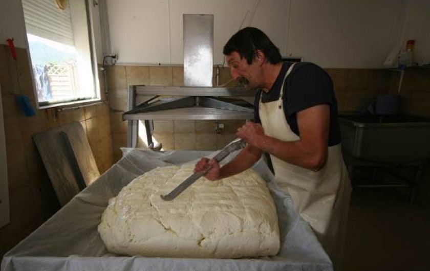 Location de vacances - Gîte à Lavigerie - Assister aux diverses étapes de la fabrication