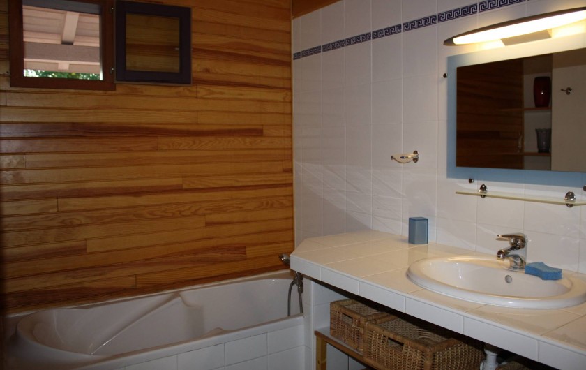 Location de vacances - Villa à Andernos-les-Bains - Salle de bains - étage