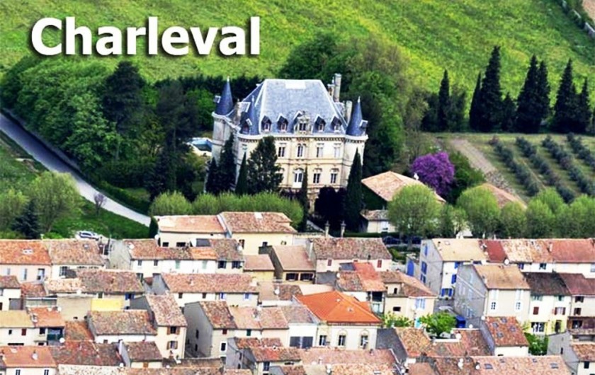 Location de vacances - Appartement à Charleval - le village