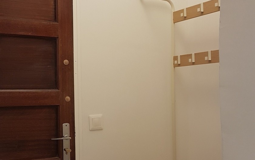 Location de vacances - Appartement à Charleval - le sas d'entrée de l'appart 5