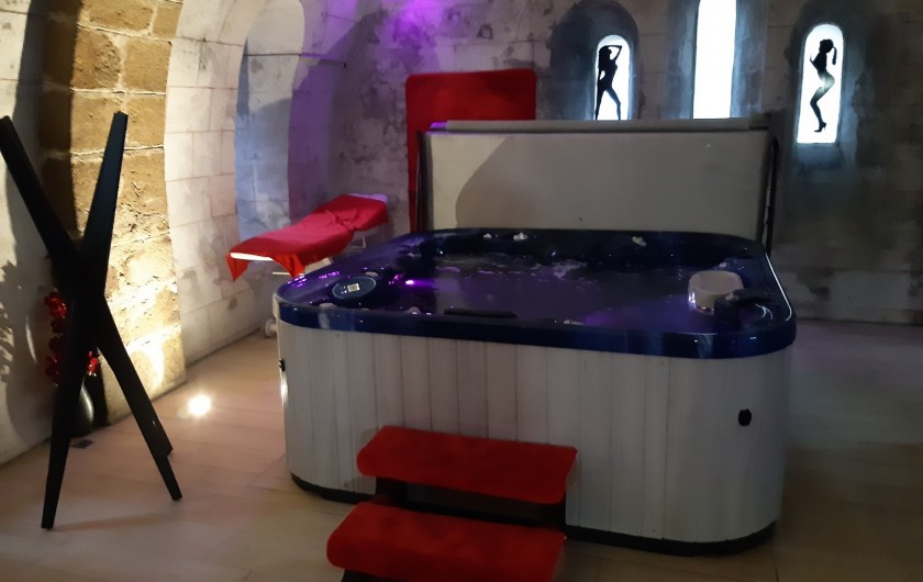 Location de vacances - Gîte à Ambrières-les-Vallées - Spa