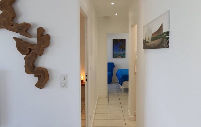 Location de vacances - Appartement à Saint-François - vue du couloir