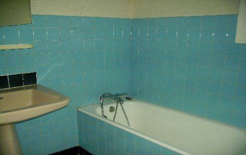 Location de vacances - Gîte à Bignan - salle de bain