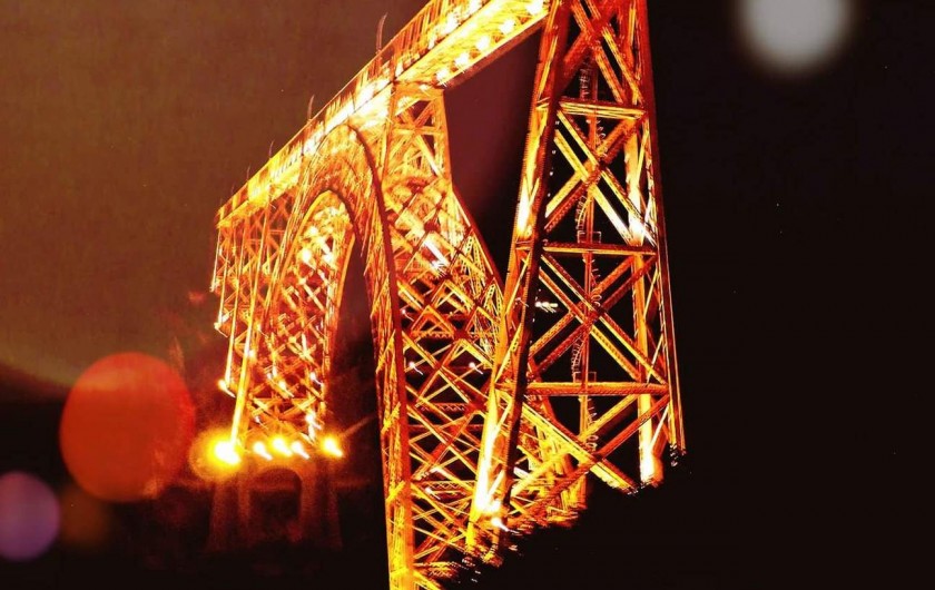 Location de vacances - Villa à Valuéjols - Garabit de nuit